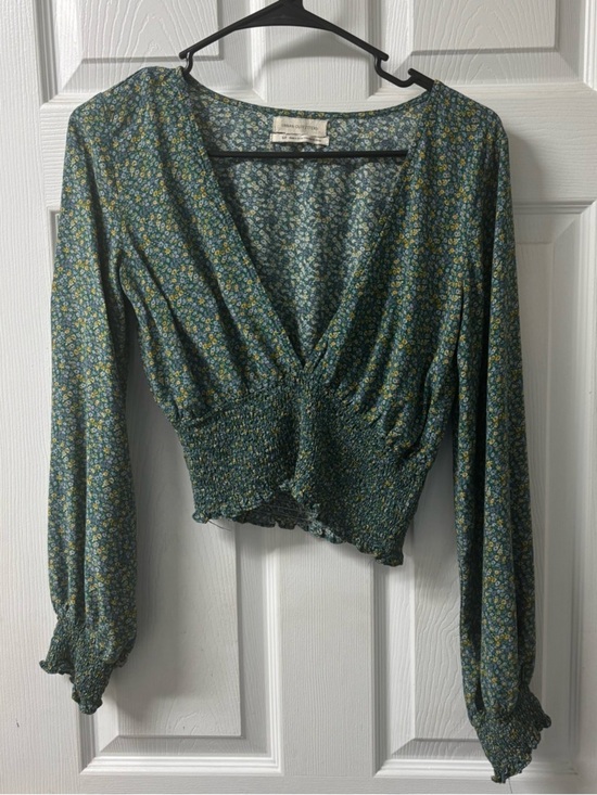 Urban Outfitters Tops - Cottagecore Floral Smocked Crop Blouse Green Boho V-Neck Long Sleeve Top Small